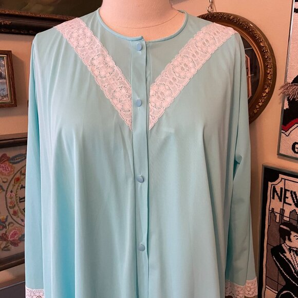Vintage Pinehurst Lingerie Light Blue Lace Trim Nylon Robe and Nightie Set XL - Picture 2 of 10